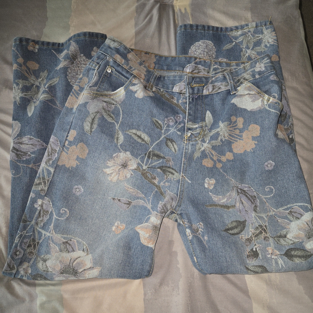 SHEIN Floral Print Blue Boyfriend Jeans